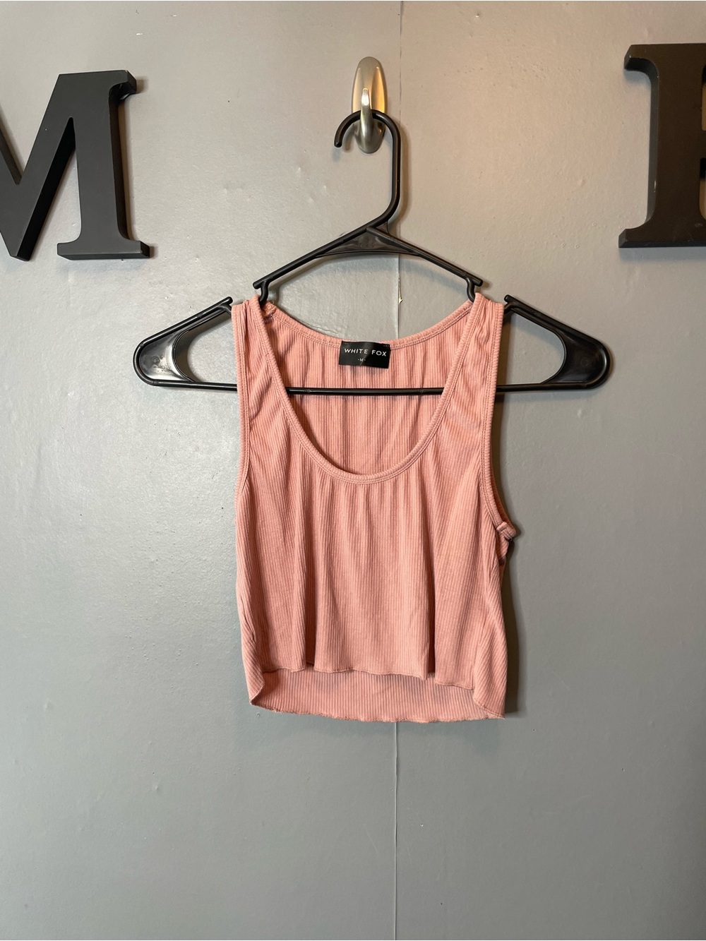 White Fox Pink Ribbed Cropped Tank‎ Top size medium